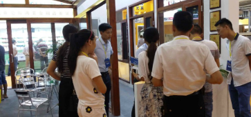 藍冠注冊那么在展會現場我們應該注意什么？